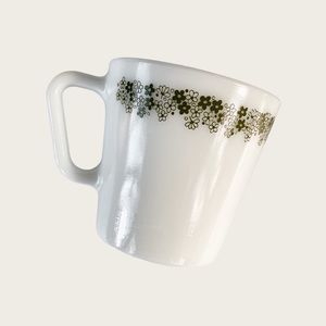 Vintage 1970s Pyrex, Spring Blossom, Crazy Daisy Milk Glass Mug